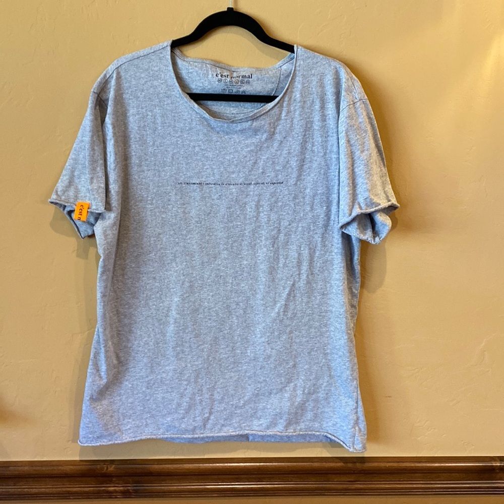 C’EST NORMAL tee